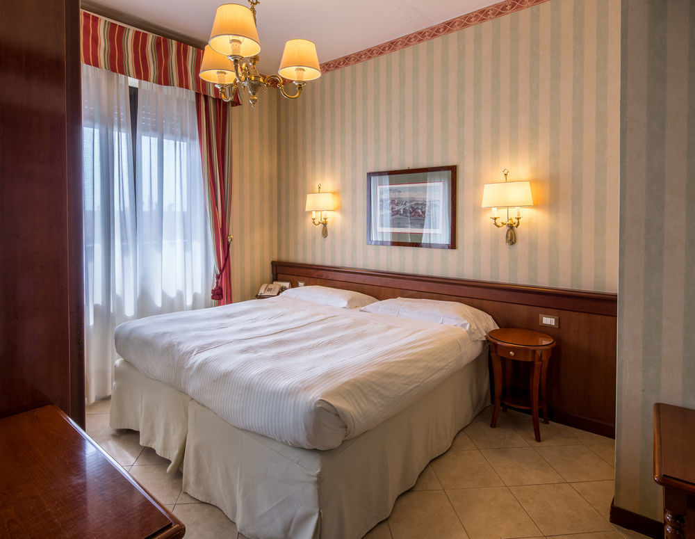 Unaway Hotel & Residence Linea Uno Milano מראה חיצוני תמונה