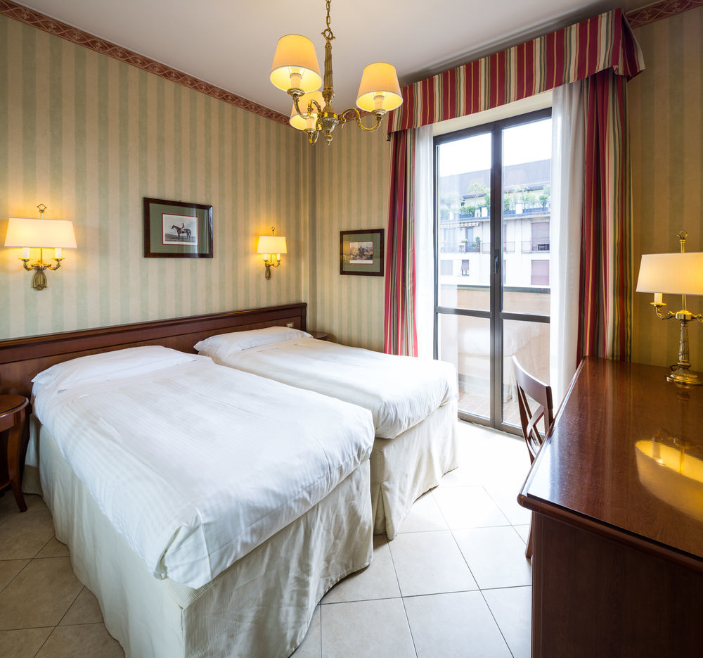 Unaway Hotel & Residence Linea Uno Milano מראה חיצוני תמונה