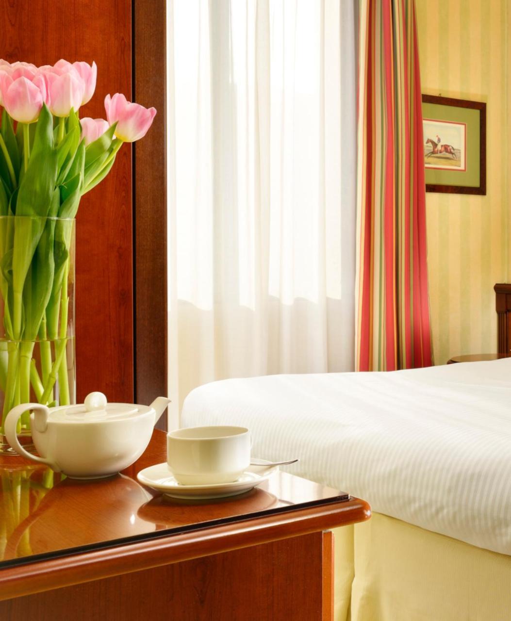 Unaway Hotel & Residence Linea Uno Milano מראה חיצוני תמונה
